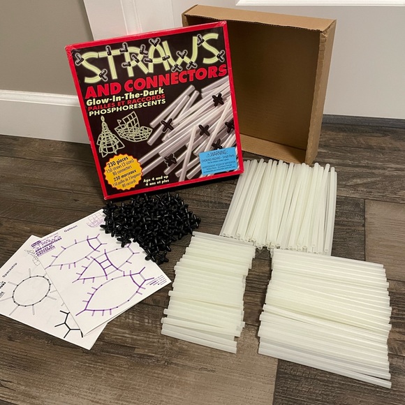 Straws and Connectors - Picture 2 of 2